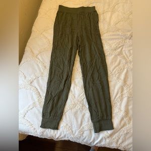 Forever 21 joggers